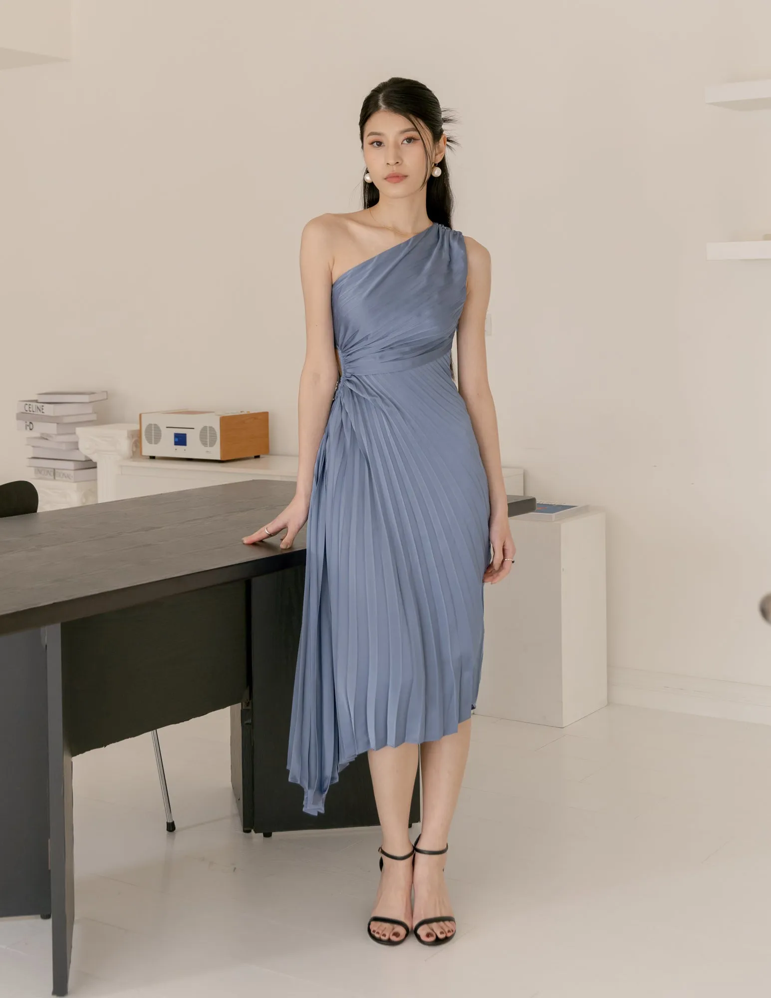 Aleyna Pleated Toga Dress in Blue