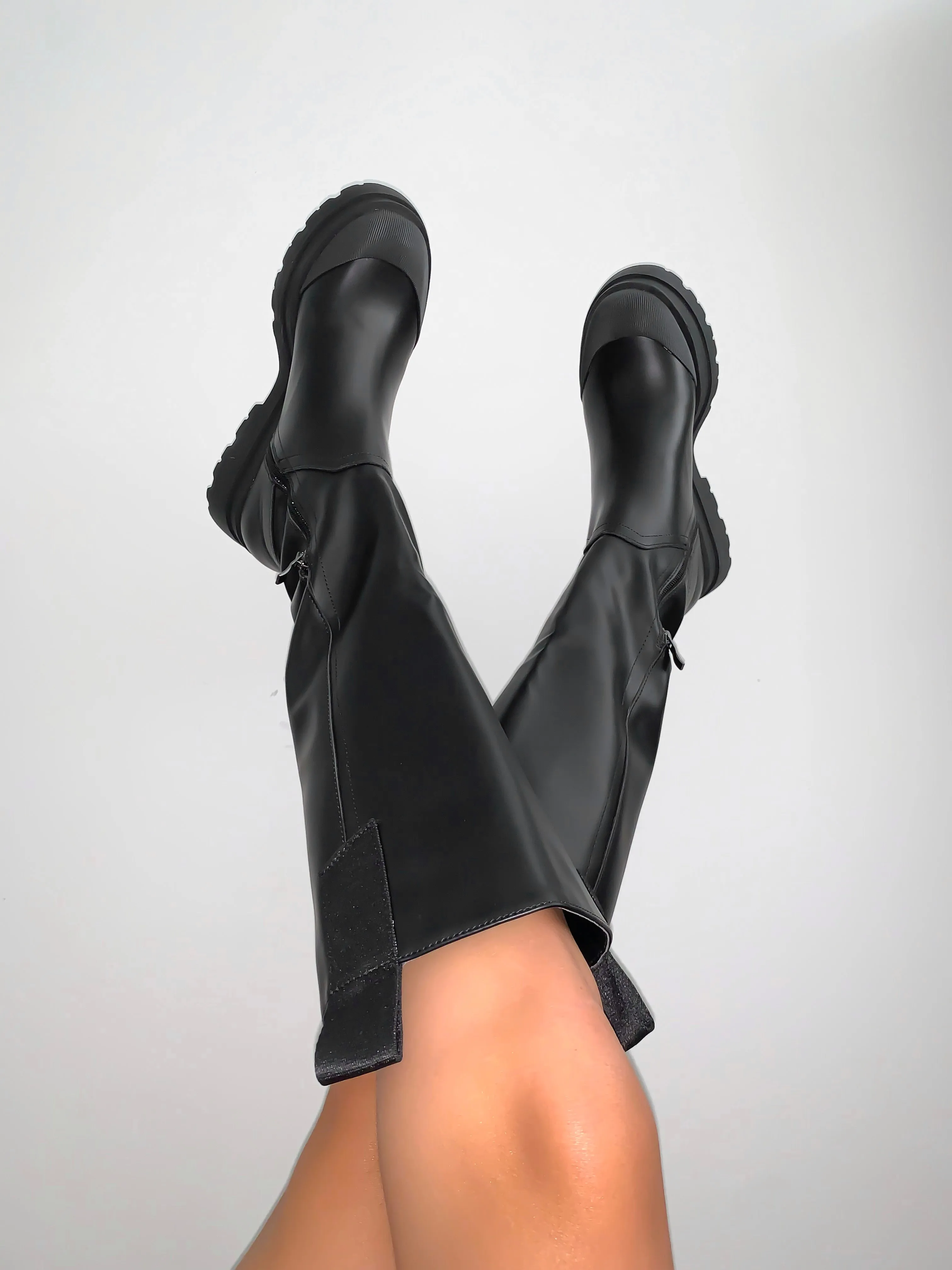 Gemini Knee High Boots / Black